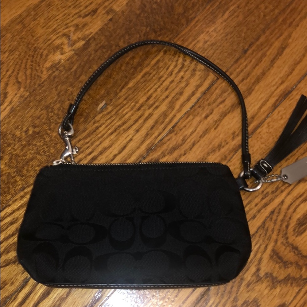 Wristlet